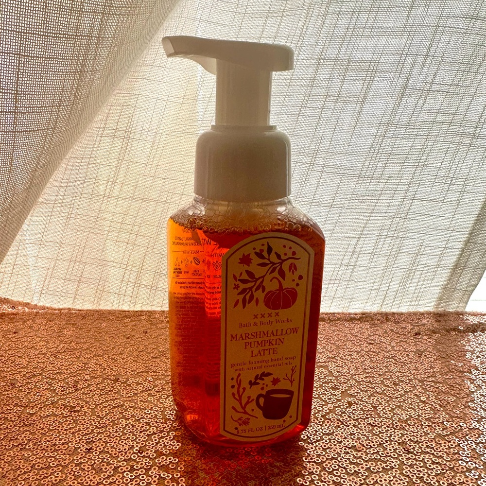 Bath&Bodyworks hand soap marshmallow pumpkin latte